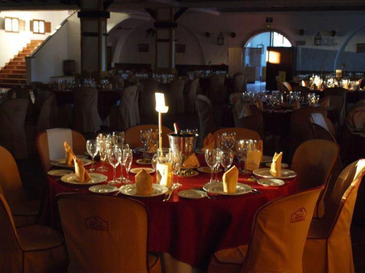 Posada De Jose Mª El Tempranillo Alameda Luaran gambar
