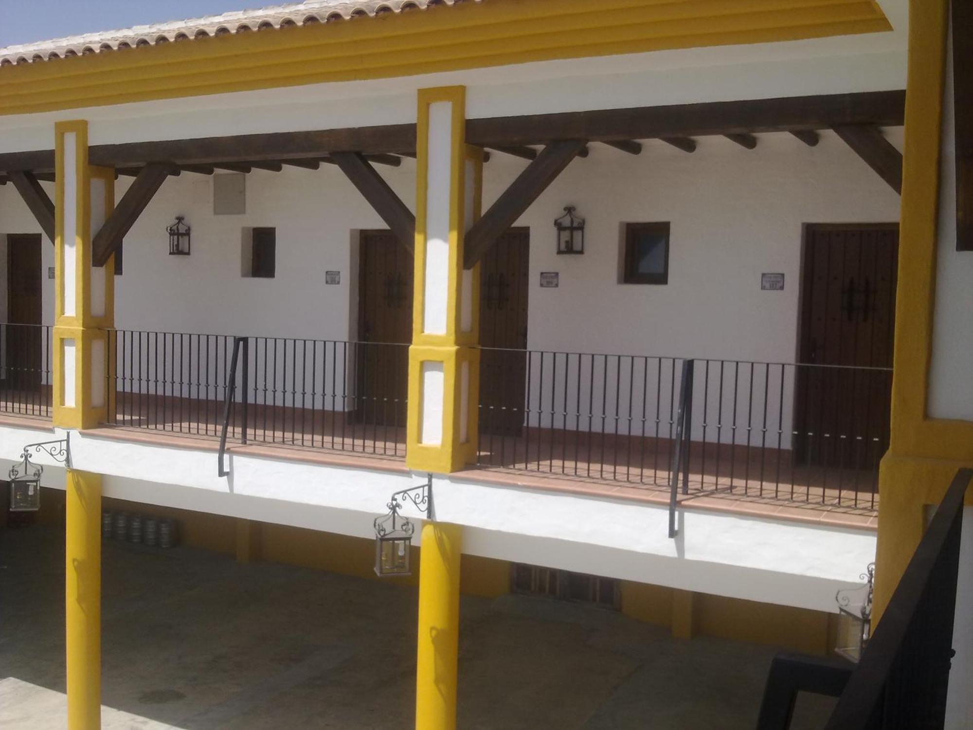 Posada De Jose Mª El Tempranillo Alameda Luaran gambar