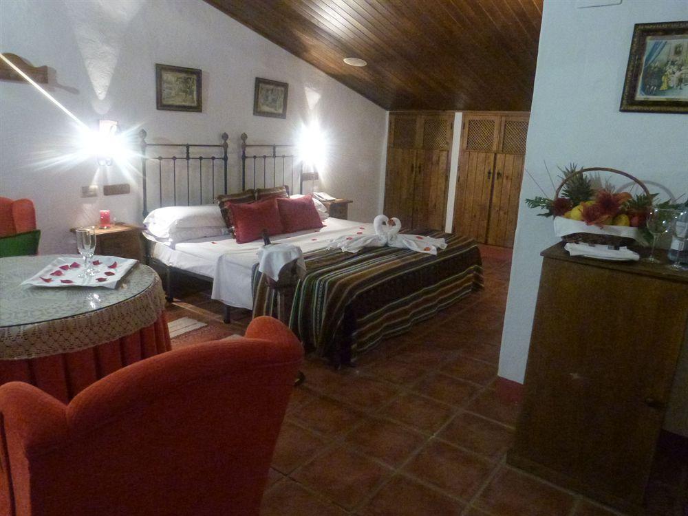 Posada De Jose Mª El Tempranillo Alameda Luaran gambar